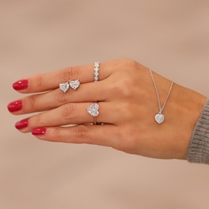 Bague solitaire en diamant de laboratoire en forme de cœur de 3,24 carats, or 18 carats, diamant certifié, bague de fiançailles, bijoux fins, vente en gros - Product Image 2