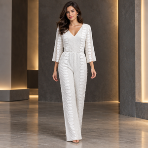 Mono de Fiesta con Cuentas en Color Blanco Marfil, Escote Profundo en V y Mangas Tres Cuartos |   Traje Formal de una Pieza con Pierna Ancha y Detalles Reflectantes - Product Image 2
