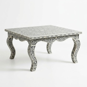 Mesa de Centro Redonda de Resina con Incrustaciones de Hueso en Forma de Tablero de Ajedrez Verde, Hecha a Mano en India, con Base de Pedestal de Latón Mate - Product Image 3