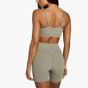 Conjunto Deportivo Personalizado al por Mayor para Mujer, de Spandex y Poliéster, Cintura Elástica, Sujetador Deportivo y Pantalones Cortos para Gimnasio y Entrenamiento - Product Image 6