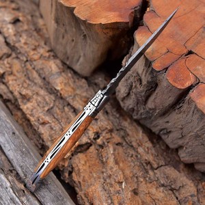 มีดพับเหล็กดามัสกัสทำมือ พร้อมปลอกหนัง มีดพกพา EDC สำหรับตั้งแคมป์ ด้ามไม้ ผลิตโดย Pasha Enterprises รับประกัน 3 ปี - Product Image 3