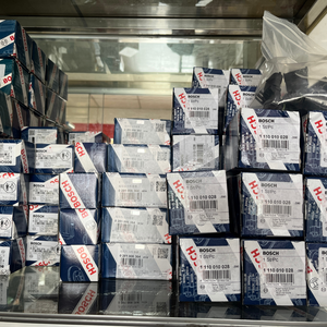 Reiner Originaler Diesel-Einspritzdüse 044512066A für <span class=keywords><strong>Bosch</strong></span> Volvo 20798114 VOE20798114 0445120066 04289311 - Product Image 2