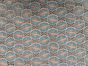 Tela de Encaje de Algodón Multicolor de Alta Calidad - Diseño de Medallón Azul Turquesa y Rosa Salmón para Chalecos y Vestidos de Diseñador - Product Image 5