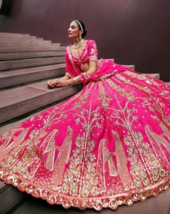 Lehenga semicompuesta de seda con adornos KV Art y blusa sin coser con dupatta - Product Image 4