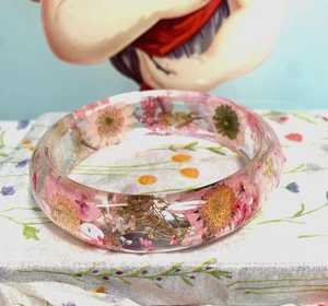 Boîte à bijoux en résine acrylique faite à la main, motif artistique en résine sur le thème de la mode, objet de collection, technique de moulage, bijoux unisexe ALI - Product Image 3