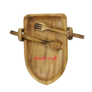 Bandeja de madera para servir artesanías Juego de servir en forma de barco Bandeja de madera tallada a mano para servir entrantes de fruta y ensaladas - Product Image 1