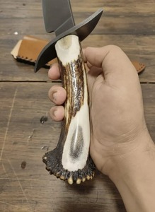Cuchillo Bowie de Caza para Exteriores de Acero de Damasco Hecho a Mano de Alta Calidad, Hoja de Punta Caída, Mango de Madera, Funda de Cuero, OEM, 15 Pulgadas - Product Image 6