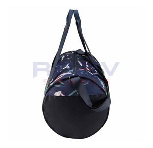 กระเป๋าเดินทางแบบดัฟเฟิลไนลอนพิมพ์ลายแบบซับลิเมชั่นสุดหรู บริการ OEM ใหม่ พร้อมโลโก้สั่งทำ ความจุขนาดใหญ่ และเป็นมิตรกับสิ่งแวดล้อม สำหรับการเดินทางและเล่นกีฬา - Product Image 5