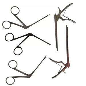 Pinza para Huesos Kerrison Rongeur de 90° de Corte Descendente, 140 mm (5.12 pulgadas) de Ancho, 3.3 mm, No Estéril, para Neurocirugía de Dentavex - Product Image 2