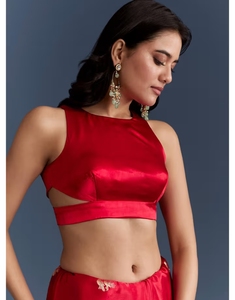 KV <b>Red</b> Satin Woven With Zari Work Saree With Unstitched <b>Blouse</b> - Product Image 2