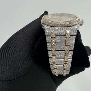 Reloj de Diamantes Moissanite de Fábrica Directa para Raperos o Artistas y Eventos Nocturnos Disponible a Precio de Exportación - Product Image 2