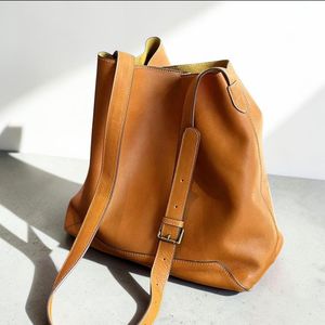 Sac hobo en cuir véritable pour femme, bandoulière, style minimaliste, grande capacité, couleur marron, usage quotidien - Product Image 6