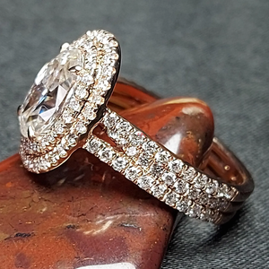 Anillo de Compromiso de Diamantes Chapado en Oro Rosa para Mujer, Corte Brillante Redondo, Estilo Lujoso, Diamantes Naturales de Color G - Product Image 1