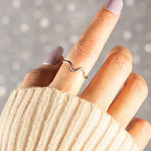 Anillos de Plata 925 con Circonita Minimalistas y Modernos al por Mayor, Anillos de Compromiso, Boda y Aniversario para Mujer, con Banda Trenzada - Product Image 5