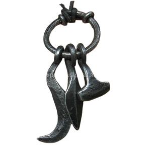 Collar con colgante de martillo vikingo hecho a mano, amuleto de hierro forjado con cadena de cuentas, regalos religiosos cristianos únicos para fiestas - Product Image 1