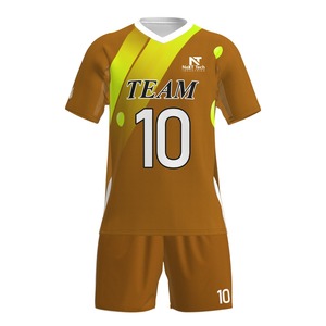 Vêtements de sport confortables pour hommes, uniforme de football 100% polyester, uniforme de football sur mesure pour hommes - Product Image 1