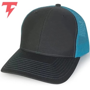 Gorra trucker premium con espalda de malla, diseñada para brindar comodidad, transpirabilidad y durabilidad, lo que la convierte en perfecta para deportes, viajes y actividades al aire libre. - Product Image 2