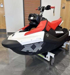LIVRAISON GRATUITE NOUVEAU 2025 Sea-Doo Spark Trixx 3UP IBR avec système audio Jet Ski Industriel DIY Garantie 3 ans + Remorque Gratuite - Product Image 1