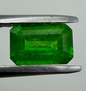 Pierre précieuse naturelle de Tsavorite Grenat, vert émeraude, taille octogonale brute, 1,25 ct, cadeau pour collectionneur de bijoux, pierre de naissance, cristal de guérison - Product Image 5