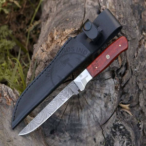 Cuchillo de Filetear de Acero de Damasco Hecho a Mano NEW FRIENDS INDUSTRIES, Hoja de 5.5 Pulgadas, Mango de Madera Pakka Ambidextro, Cuchillo de Cocina - Product Image 1