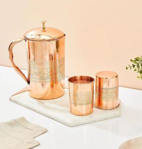 Ensemble de carafes en cuivre pour solutions aqueuses de qualité supérieure, avec verres durables et réutilisables, pour la cuisine, la salle à manger et le style de vie. - Product Image 2