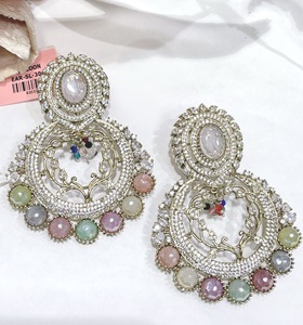 Boucles d'oreilles pendantes en zircon plaqué argent de qualité supérieure, élégantes et tendance, pour femmes, pour les occasions spéciales - Product Image 2
