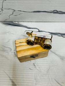 Gafas de Ópera Vintage de Latón y Binoculares de Nácar - Coleccionable de Teatro Hecho a Mano para el Día de la Tierra y Fiestas de Cumpleaños - Product Image 3