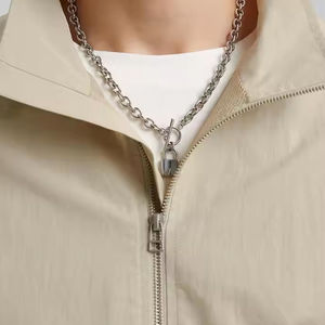 Ensemble coupe-vent streetwear homme sur mesure de haute qualité – Short et veste deux pièces personnalisés - Product Image 3