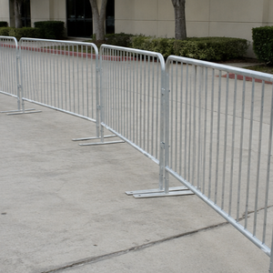 Barrera de Control de Multitudes de Acero de Alta Resistencia TitanGuard, Barricada de Seguridad Portátil, Panel de Valla para Filas de Eventos, Escudo Urbano Galvanizado - Product Image 4