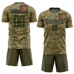 Uniformes de Fútbol Personalizados de Alta Calidad para Hombre, Diseño Sólido con Nombre del Equipo, Fabricados por Servicio OEM de Pakistán - Product Image 1