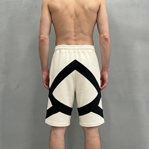 ผู้ผลิตเสื้อผ้าขายส่ง กางเกงขาสั้นผู้ชายทรงโอเวอร์ไซส์ ผ้าฝ้าย 100% สไตล์สตรีทแฟชั่น เอวยางยืด แห้งเร็ว - Product Image 5