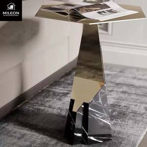 Tavolino da Caffè di Lusso <span class=keywords><strong>su</strong></span> <span class=keywords><strong>Misura</strong></span> con Base in Metallo di Alta Qualità e Design Moderno Elegante in Stile Europeo con <span class=keywords><strong>Piano</strong></span> in Marmo - Product Image 3