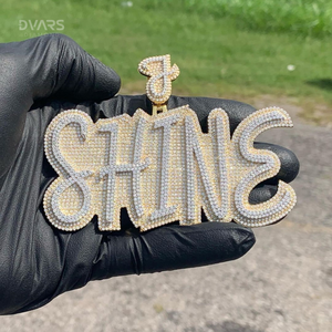 Pendentif en argent 925 plaqué or de luxe avec initiale personnalisée en moissanite glacée pour homme, style hip-hop - Product Image 1