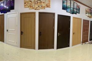 Puertas de Plástico Compuesto de Alta Calidad para Baño y Dormitorio, Superficie Acabada Impermeable, Puertas Interiores Altamente Duraderas - Product Image 6