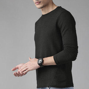 Camiseta Ligera de Tela Waffle, Cómoda, Estilo Minimalista, para Uso Diario, Tejido Waffle Texturizado, Suave y Moderna, Ropa Urbana con Estilo - Product Image 4
