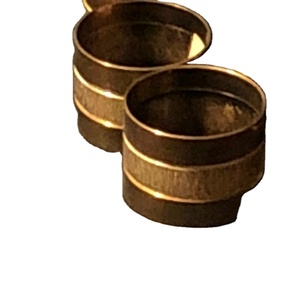 Anneaux de serviette en métal avec finition marron et or Parfait pour les mariages et la vaisselle d'hôtel Accessoire élégant - Product Image 1