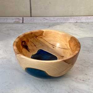 Tazón para Ensalada de Resina y Madera Hecho a Mano, Ecológico, de Alta Calidad, Estilo Costero, Lavable, Colores Personalizables para Cocina y Hogar - Product Image 1