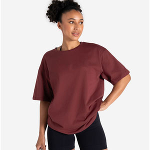 Camiseta casual de manga corta elástica con cuello redondo 100% algodón, color cereza oscuro, única y elegante, para yoga y entrenamiento. - Product Image 6