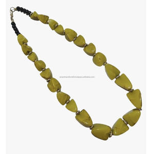 Lujoso último collar de cuentas de resina de moda hermoso pulido de la mejor calidad personalizado hecho a mano para mujeres de la India. - Product Image 5