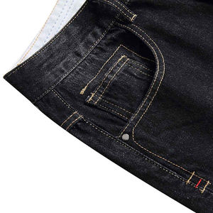 Shorts en jean modernes pour hommes, coupe décontractée et confortable, shorts en jean élégants et décontractés, parfaits pour les aventures estivales - Product Image 6
