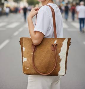 Sac fourre-tout à bandoulière pour femme en cuir véritable de vachette à poils, style vintage, fermeture éclair, fait main, LHTB-0077 - Product Image 1