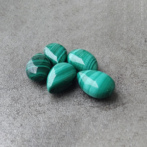 Malaquita Verde Natural, Corte Pera, Grado AAA, Piedra Preciosa Calibrada, Piedra Suelta para Joyería, Todos los Tamaños Disponibles - Product Image 6