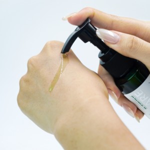 Gel Nettoyant Intime Quotidien Doux aux Herbes Antibactériennes pour Femmes, à l'Extrait d'Algues de Chlorophylle Snowshan, pour une Hygiène Vaginale Quotidienne - Product Image 5