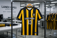 Uniforme de Fútbol para Hombre de Alta Calidad, Negro, Personalizado, Sublimado, Transpirable, 100% Poliéster, Manga Corta, Secado Rápido