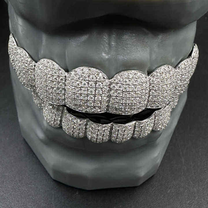 Grillz de Dientes de Diamantes de Lujo Hechos a Medida, Joyería Hip Hop con Acabado Brillante para Hombres y Mujeres Amantes de la Moda - Product Image 5