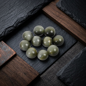 Vente en gros de cabochons ronds œil de chat naturels de 8 mm, mélange de couleurs jaune miel, vert et gris, tailles variées pour la revente - Exportateur de créations œil de chat - Product Image 1