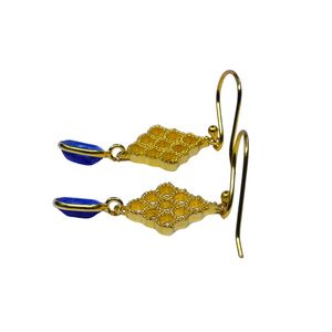 Boucles d'oreilles en saphir plaqué or 22 carats, design géométrique, pour femme, usage quotidien, serti clos, environ 25 mm de longueur - Product Image 5