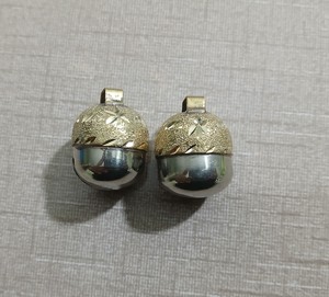 Campanas de cetrería Acor de doble tono, tipo joya, par de 4 tamaños (S a L), campanas inglesas de tono alto, ideales para collares de perros y gatos. - Product Image 3