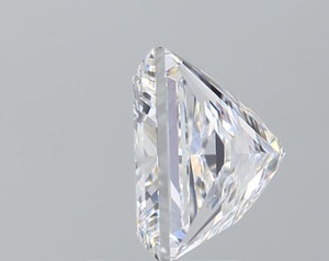 Diamant de laboratoire CVD taille princesse 2,60 carats E VS1, certifié IGI, excellente qualité de polissage, symétrie, incolore, pierre non montée - Product Image 4