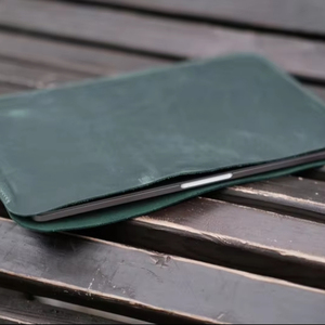 Funda Protectora para Laptop de Cuero Genuino de Fábrica, Duradera, Personalizada, para MacBook y Tablet, Modelo LS-0207 - Product Image 3